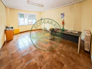 Appartamento in Cacabelos. Se vende piso céntrico en cacabelos  plaza del vendimiador