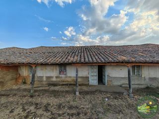 Reihenhaus in Astorga. Se vende emblemática venta con terreno en astorga león