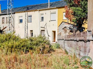 Xalet a Compostilla - Columbrianos. Se vende casa adosada en columbrianos a pocos minutos de ponferr