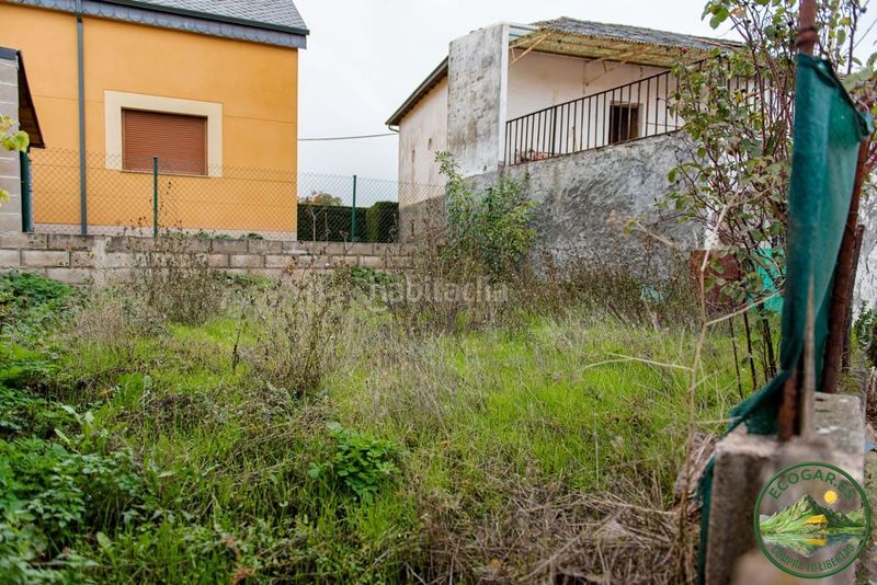 Foto 1629f525-1a71-4d03-aa01-840f5ea5a936. Xalet amb aparcament a Carucedo