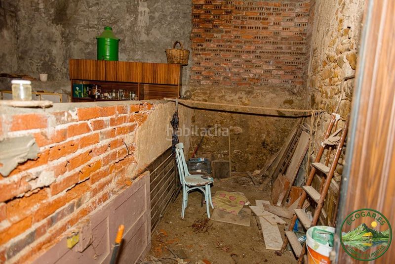 Foto 47d89067-f289-4a50-a2a0-bb355668f9e2. Xalet amb aparcament a Carucedo
