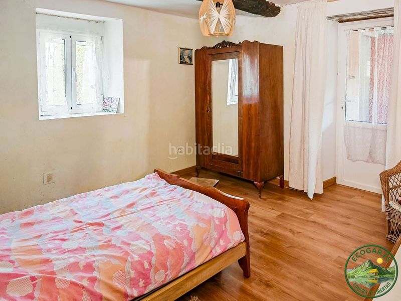 Foto 5a02b596-3ffe-4f1f-b2da-cf24e6c2df89. Xalet a Vega de Valcarce