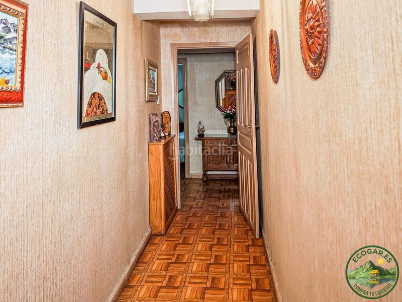 Foto e10d68f7-cbd3-4b58-93af-2019d8c5b9ff. Xalet amb calefacció aparcament a Vega de Valcarce