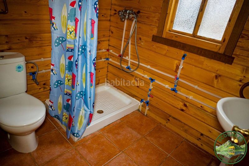 Foto 80306f6e-5d5d-485a-b638-f7be3af968f2. Casa amb calefacció aparcament piscina a Villagatón