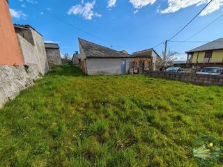 Residential Plot in Sancedo. Finca de recreo en venta  ocero, junto a vega de espinareda