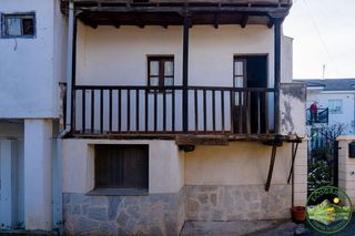 Chalet in Villafranca del Bierzo. Acogedora casita de piedra junto a villafranca del bierzo  un re