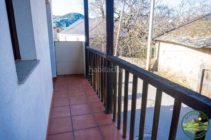 Foto 536150bb-bd62-46d4-ae40-efc1b2e1a402. Chalet in Villafranca del Bierzo