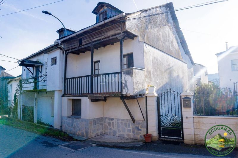 Foto 6f6e5736-7a87-4344-88b3-a2821e875e75. Chalet in Villafranca del Bierzo