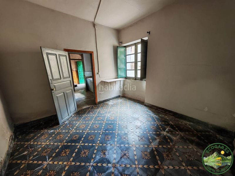 Foto 589a39c4-26d9-4cd8-8664-aaa9f3d70c05. Casa adossada a Castropodame