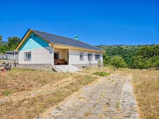 Maison à Balboa. Se vende amplísimo chalet con terreno en plena montaña  300 m co