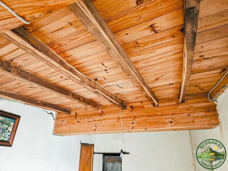 Foto d77517c3-09b4-47fe-a704-fb52a69373a5. Casa adossada a Trabadelo