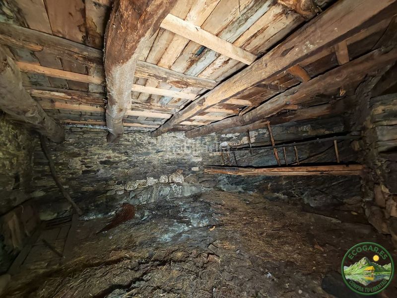 Foto 5fd93688-b796-46d7-a33a-c5f496337216. Casa adossada a Borrenes