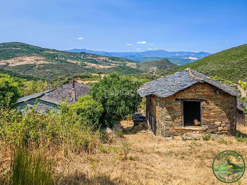 Foto d7eec4a9-2824-46da-a1f1-d0d738ff8683. Casa adossada a Borrenes