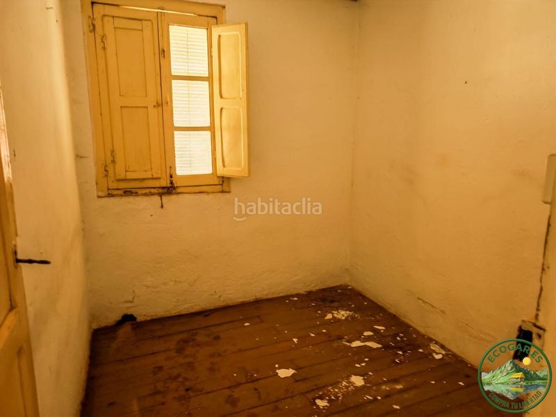 Foto d796afe7-7374-4bb5-bec4-9a075d77a759. Casa adossada a Castropodame