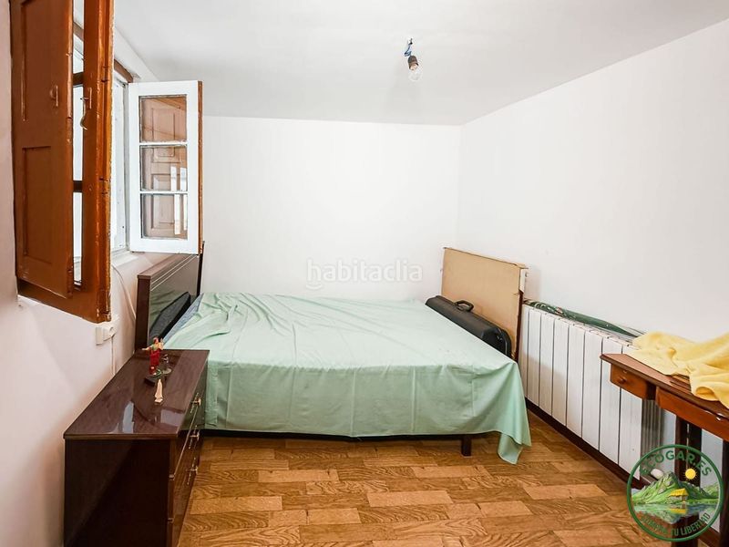 Foto f9384025-2705-4c92-8f1e-cbefe413b452. Xalet amb calefacció a Bembibre