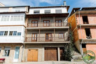 Xalet a Villafranca del Bierzo. Se vende amplisima casa de piedra en villafranca del bierzo