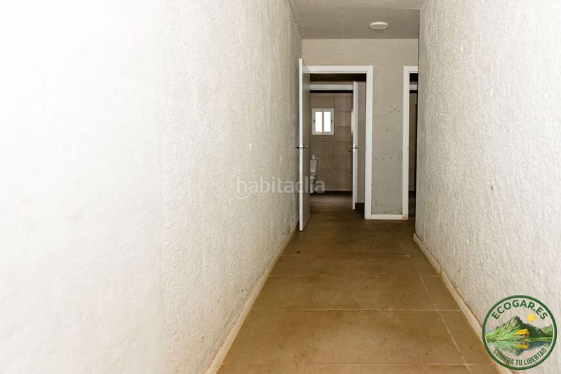 Foto 13dcd975-4e17-4dc2-8ce8-163fb369bb48. Casa amb aparcament a Vega de Valcarce