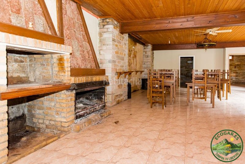Foto a5d42dcc-a468-4e25-85cc-b8395d07fc46. Casa amb aparcament a Vega de Valcarce