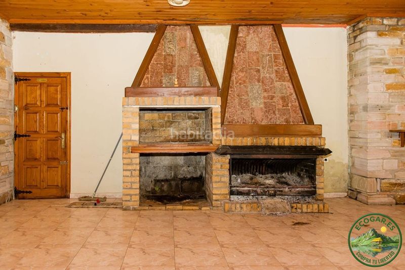 Foto ad99c19f-be6a-4e96-bb31-6d8089a2d52c. Casa amb aparcament a Vega de Valcarce
