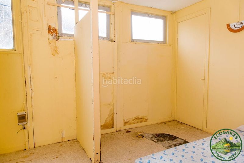 Foto becf2f82-8868-47bf-b498-72cfd1332e9a. Casa amb aparcament a Vega de Valcarce