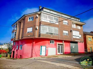Etagenwohnung in Fabero. Se vende amplisimo y luminoso piso en fabero