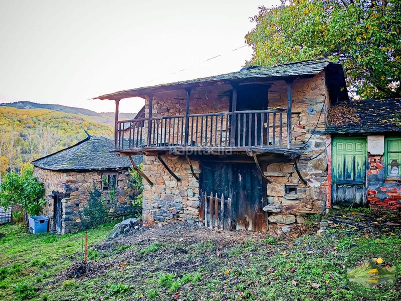Foto 13be7295-67b1-44d0-83e5-054da521f4ae. Casa adossada a Toreno
