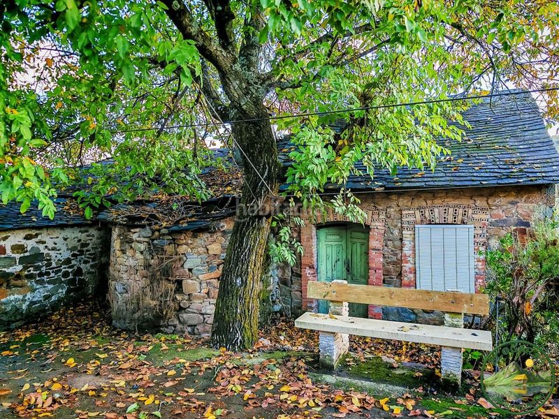 Foto a7f55bd3-a7ae-4cac-b333-d5a4acefb7d0. Casa adossada a Toreno