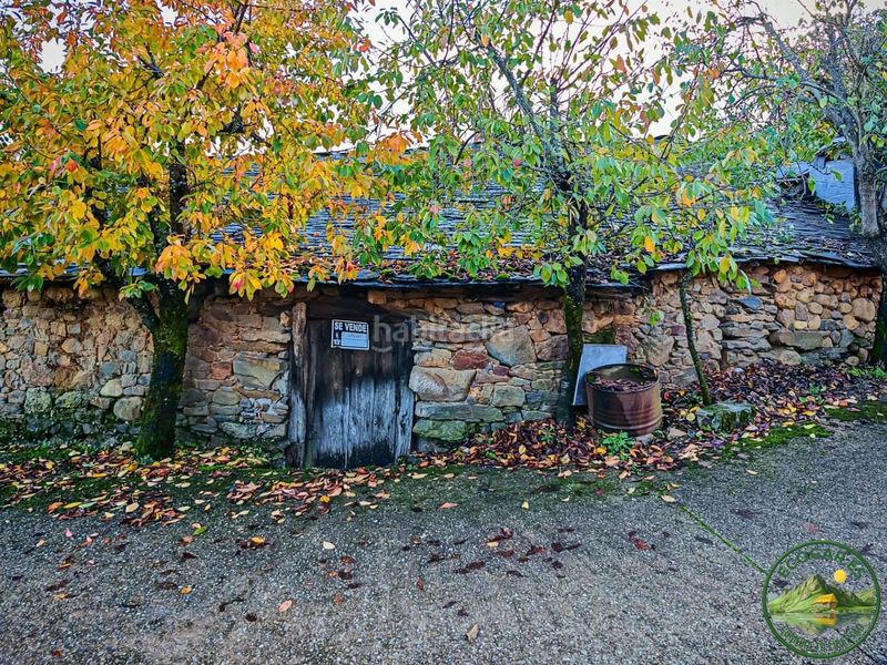 Foto d1e61a7c-430a-4468-901d-3e816f8ca027. Casa adossada a Toreno