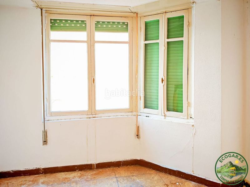 Foto 9ec69b70-ab21-446d-bf7c-2720e8a647e2. Flat with heating in Flores de Sil - La Placa Ponferrada