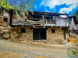 Casa adossada a Área Rural Sur