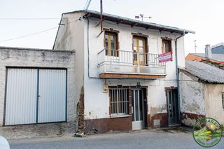 Chalet à Fabero. Casita para reformar en fabero
