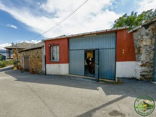 Xalet a Toreno. Se vende nave o casita de fin de semana