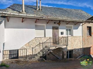 Xalet a Folgoso de la Ribera. Se vende casa adosada en perfecto estado, a un paso de bembibre