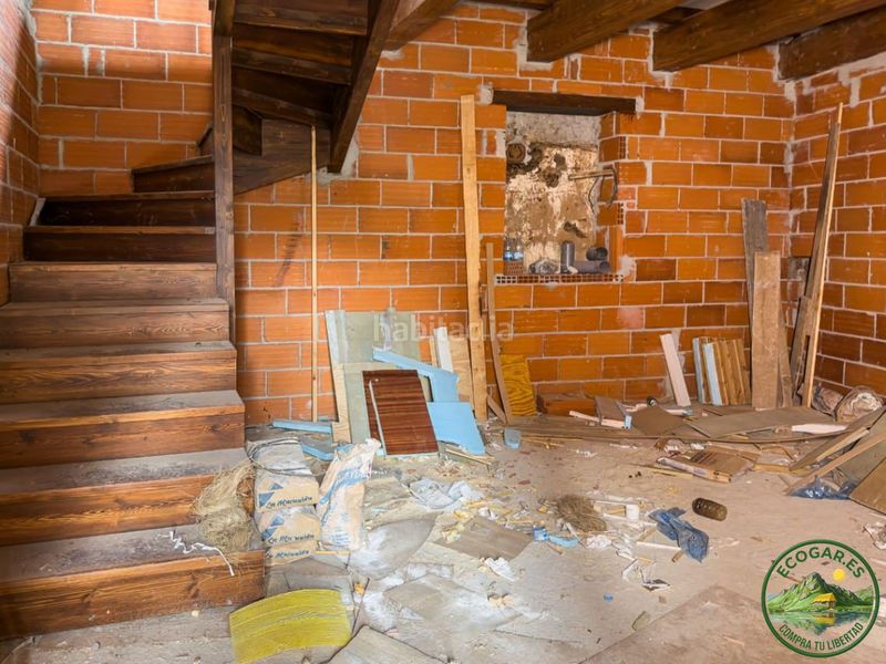 Foto bef1eaa7-b2ab-4cec-8899-d32f84c9f65c. Casa a Folgoso de la Ribera