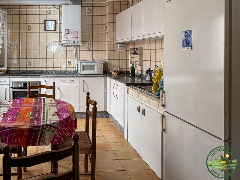 Foto ddd67123-d167-476a-81fd-b17b5c9c7032. Pis a Cacabelos