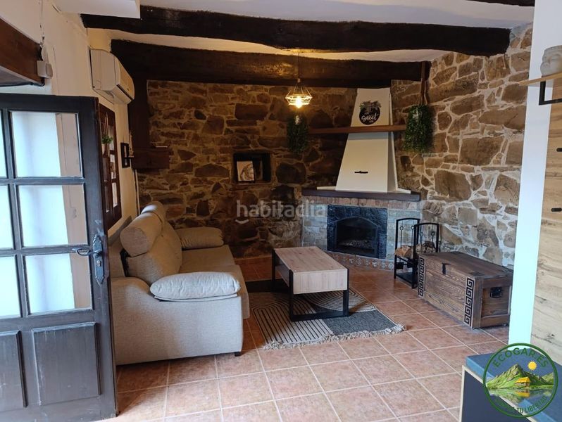 Foto 09dc5b72-fd81-4996-9a40-45172784c562. Casa amb calefacció aparcament a Arganza
