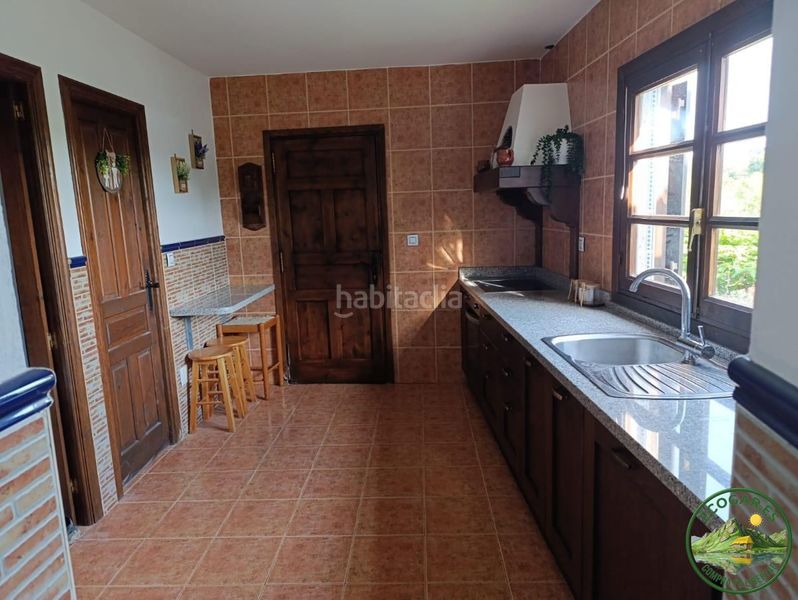 Foto c15d3212-1ef8-4fd0-822a-c9ca8b0e0c19. Casa amb calefacció aparcament a Arganza
