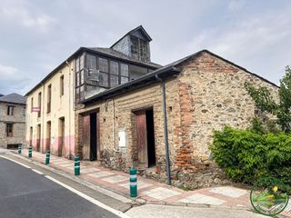 Casale in General. Espectacular casa de piedra en priaranza del bierzo