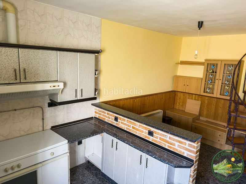 Foto a2d796a4-01b5-46a8-bd79-60dbb8c4e6ac. Haus mit heizung in Carracedelo