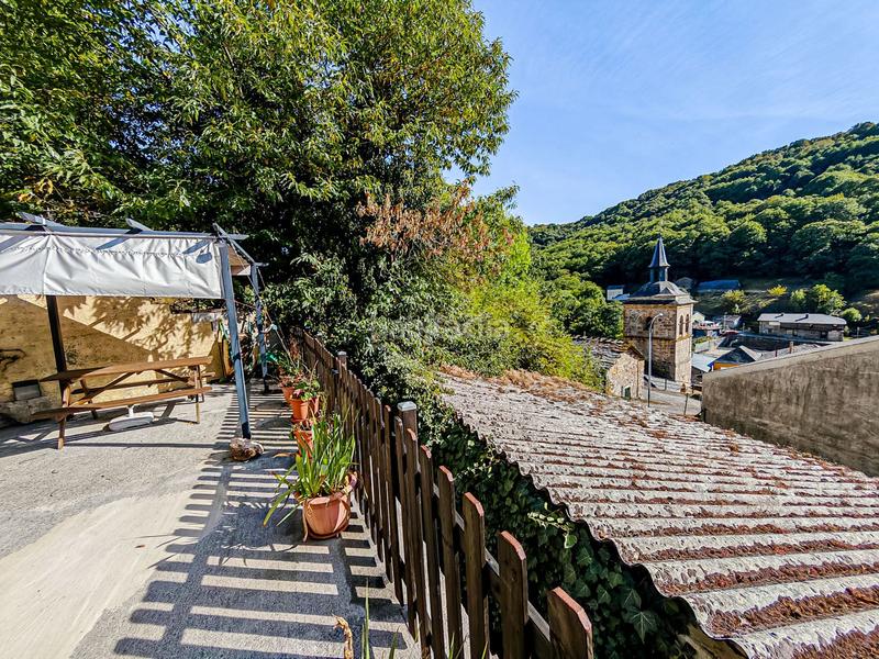 Foto 2a1ecd5a-378e-484b-925a-560e7cc60059. Maison avec chauffage dans Barjas