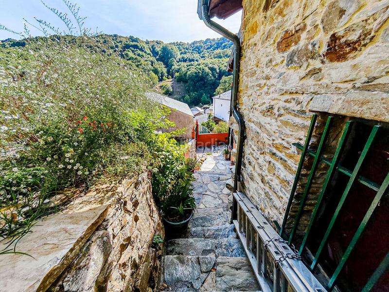 Foto 4b0ec11c-07ab-41e9-b324-5d18a7c4c37a. Maison avec chauffage dans Barjas