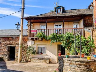 Casa in Congosto. Se vende casa de piedra en congosto, a 10 minutos de ponferrada