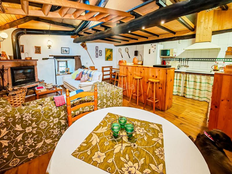 Foto 4375345d-41cf-4f41-89d2-9b434d555525. Maison avec chauffage dans Área Rural Sur Ponferrada