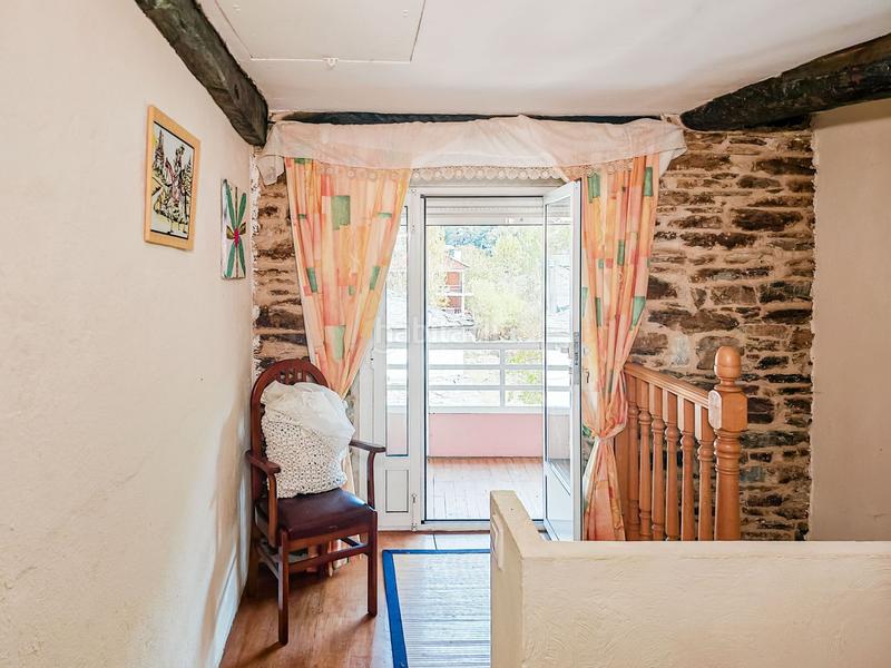 Foto f0907875-c048-4f7a-b50a-1886983ff0ba. Maison dans Vega de Valcarce