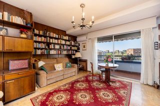 Appartement à Nueva España. Piso singular con terrazas, garaje, piscina y gran potencial