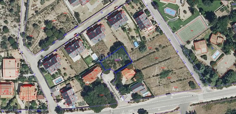 Foto a6fbca38-d780-42db-b5e2-3da362a307d9. Terreny residencial a Valdemanco
