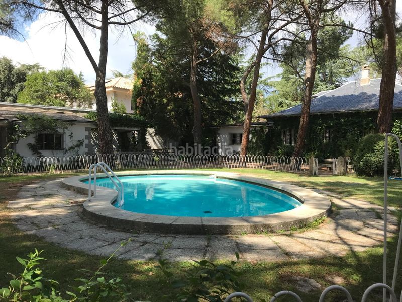 Foto a2877114-0d55-445f-b7df-bb8e32aa880b. Xalet amb calefacció aparcament piscina a Villalba Estación Collado Villalba