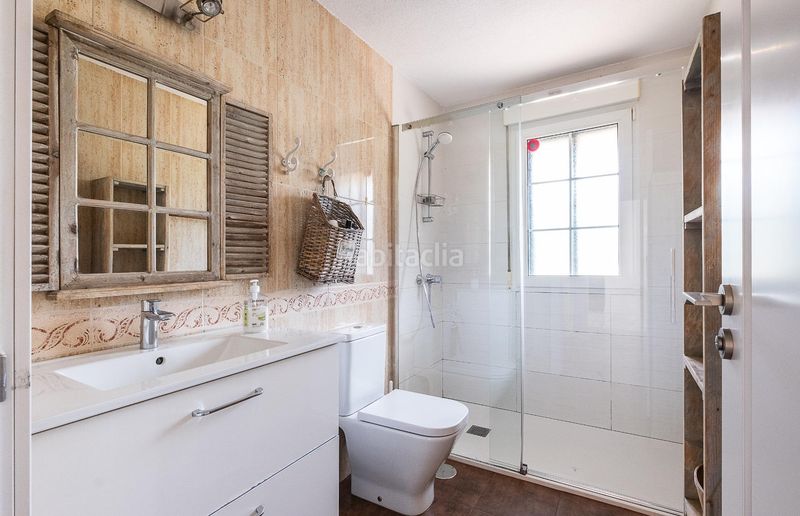 Foto d44a447d-4515-4ac6-a591-8a5f6c92ac9c. Casa aparellada amb calefacció aparcament piscina a Guadarrama