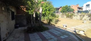 Casa a Villalba Estación. Casa independiente de una planta con jardin en centro de villalb
