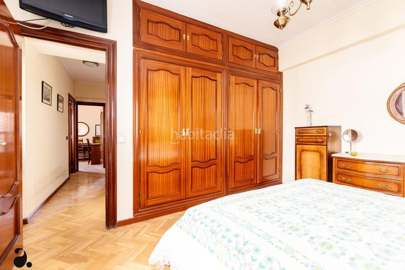 Foto e85ab19f-a9e9-4409-89aa-e30279064e1f. Pis amb calefacció a Embajadores-Lavapiés Madrid